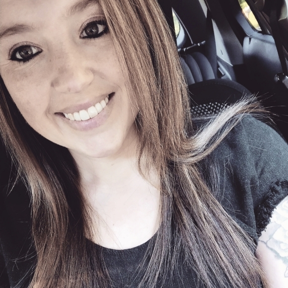 Meet your Posher, Stacey - Picture 1 of 1